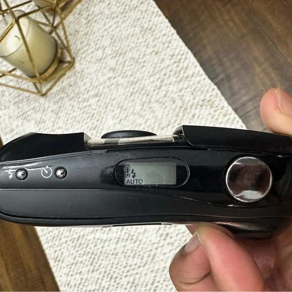 Olympus Stylus Classic Black film Camera 35mm F3.5 lens - Picture 5 of 5